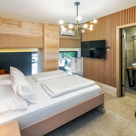 krevet i doručak Pazar 4*