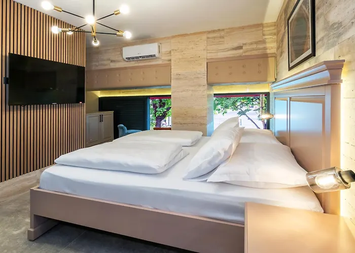 Bed & Breakfast Pazar 3*